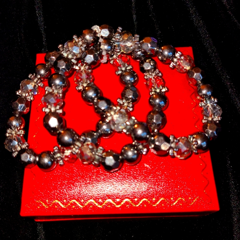 L & L - Black agate druzy beaded stretch bracelet NWOT
